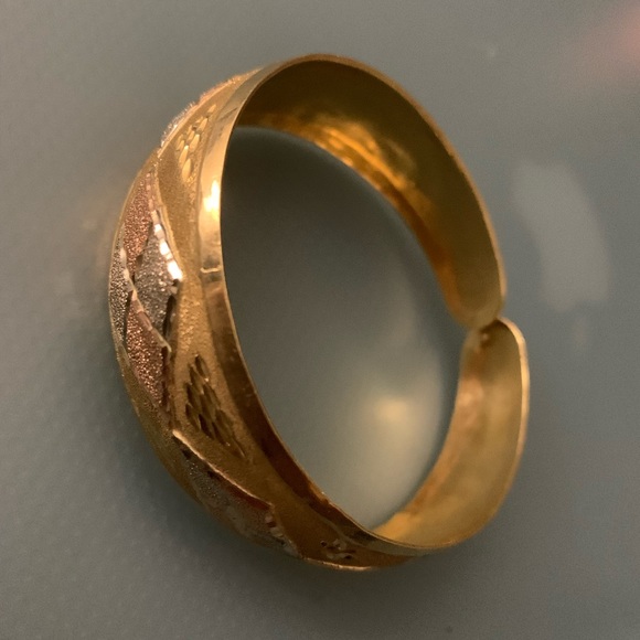 18karat gold bangle 25.5 grams - Picture 7 of 7